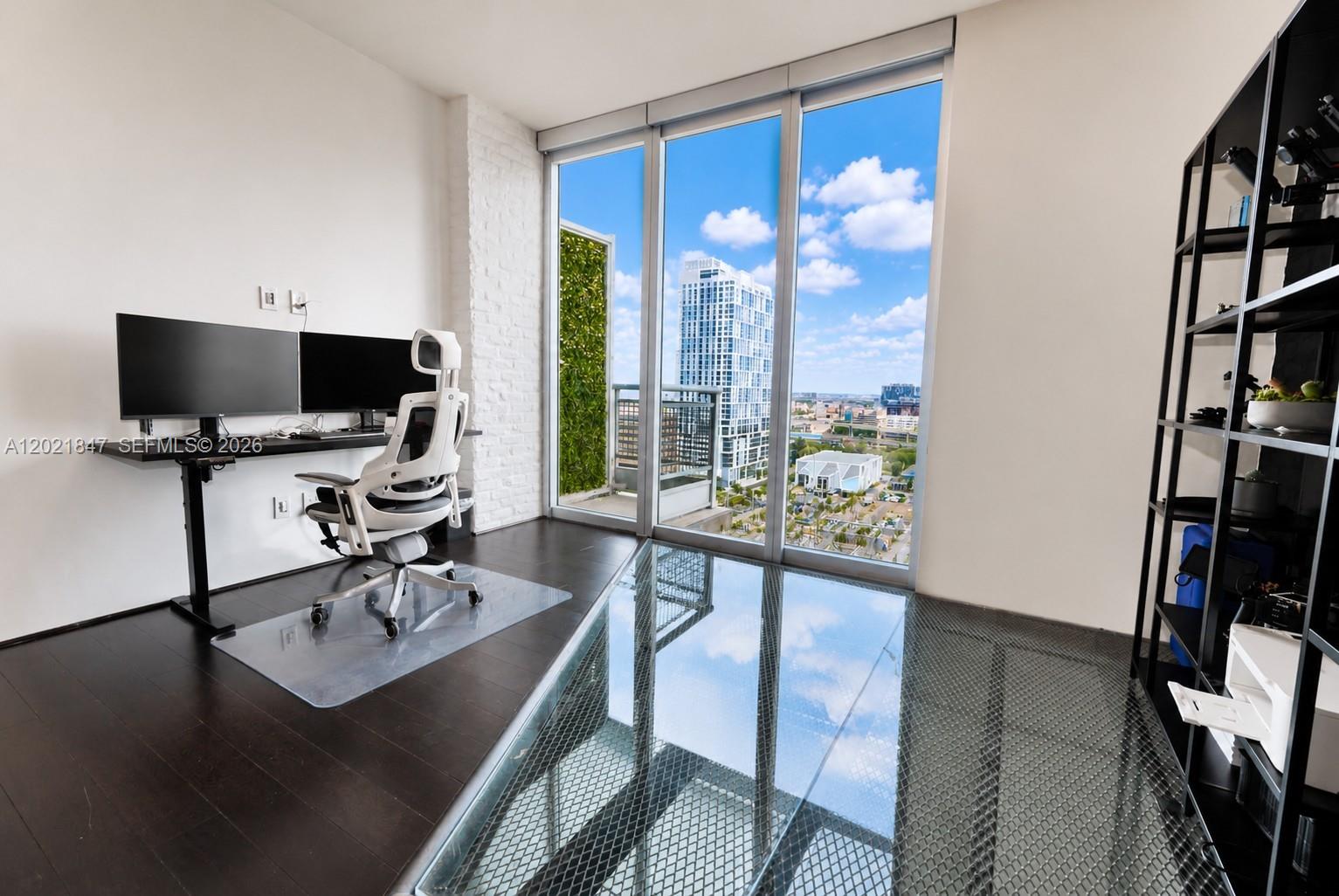 690 SW 1st Ct #1913, Miami FL 33130