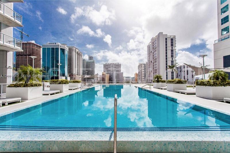 690 SW 1st Ct #1913, Miami FL 33130