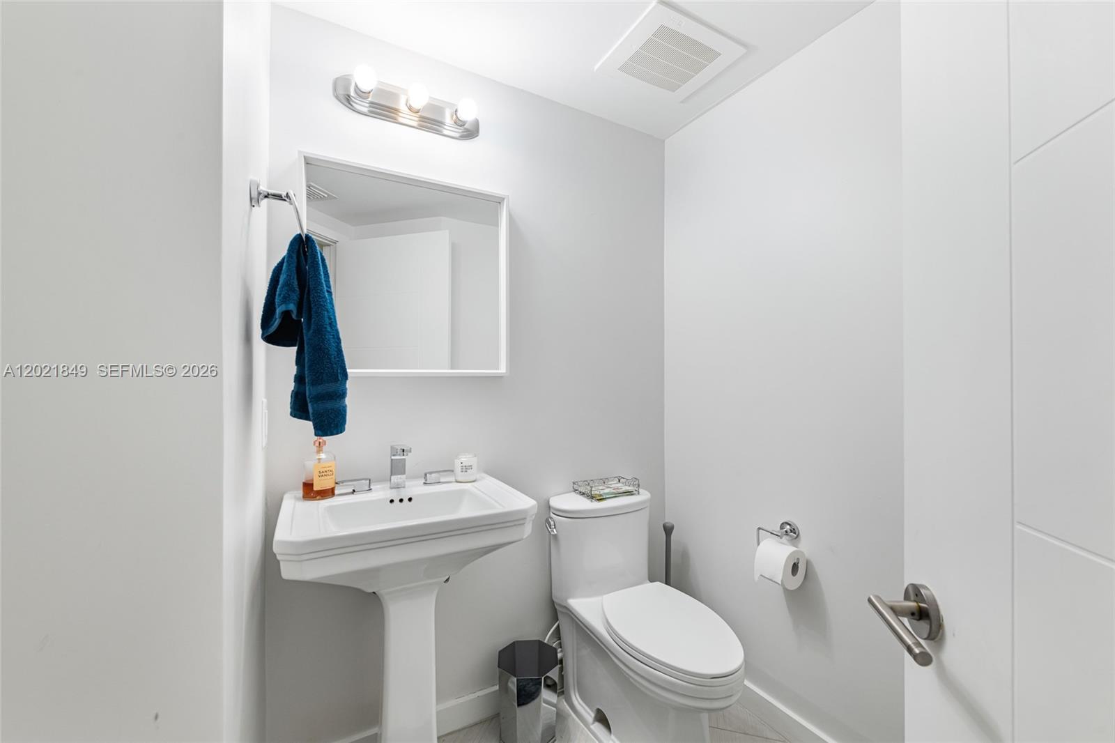 1010 SW 2nd Ave #1608, Miami FL 33130