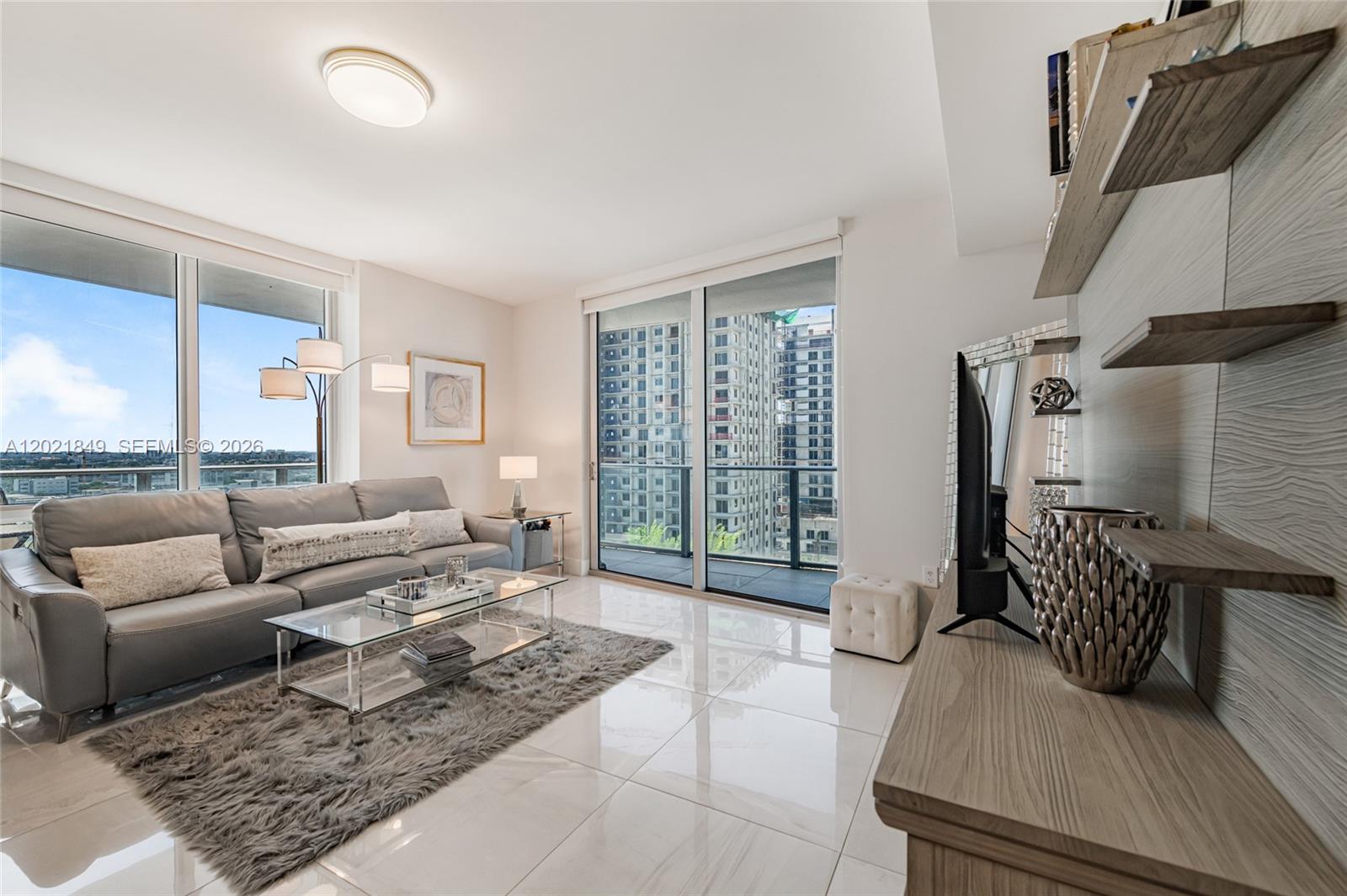 1010 SW 2nd Ave #1608, Miami FL 33130
