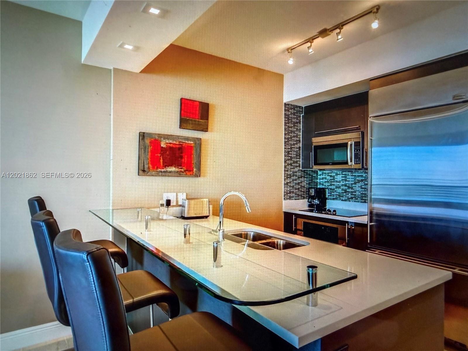 500 Brickell Ave #1600, Miami FL 33131