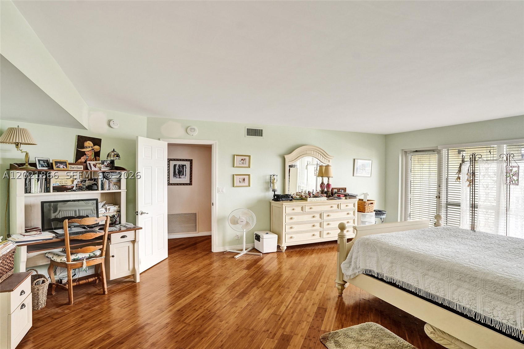 1800 S Ocean Blvd #1012, Lauderdale By The Sea FL 33062