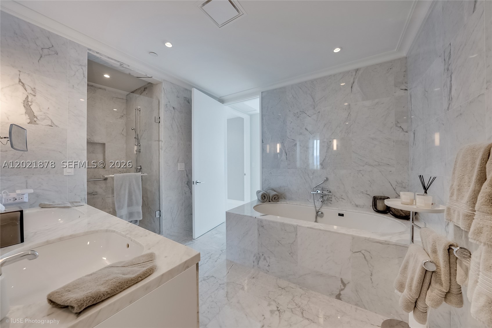 15701 Collins ave #3001, Sunny Isles Beach FL 33160