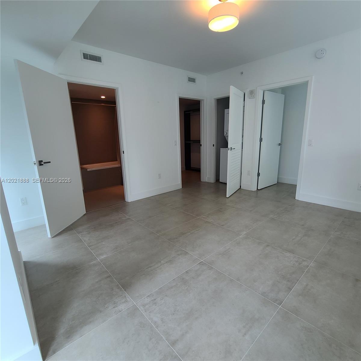 1080 Brickell Ave #1101, Miami FL 33131