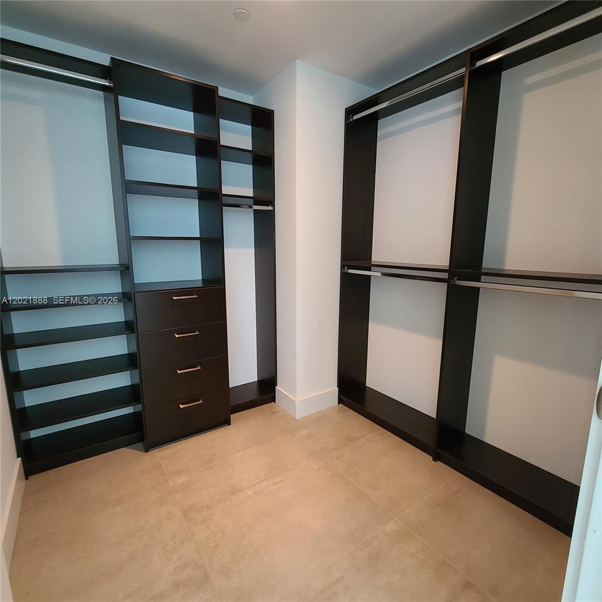 1080 Brickell Ave #1101, Miami FL 33131