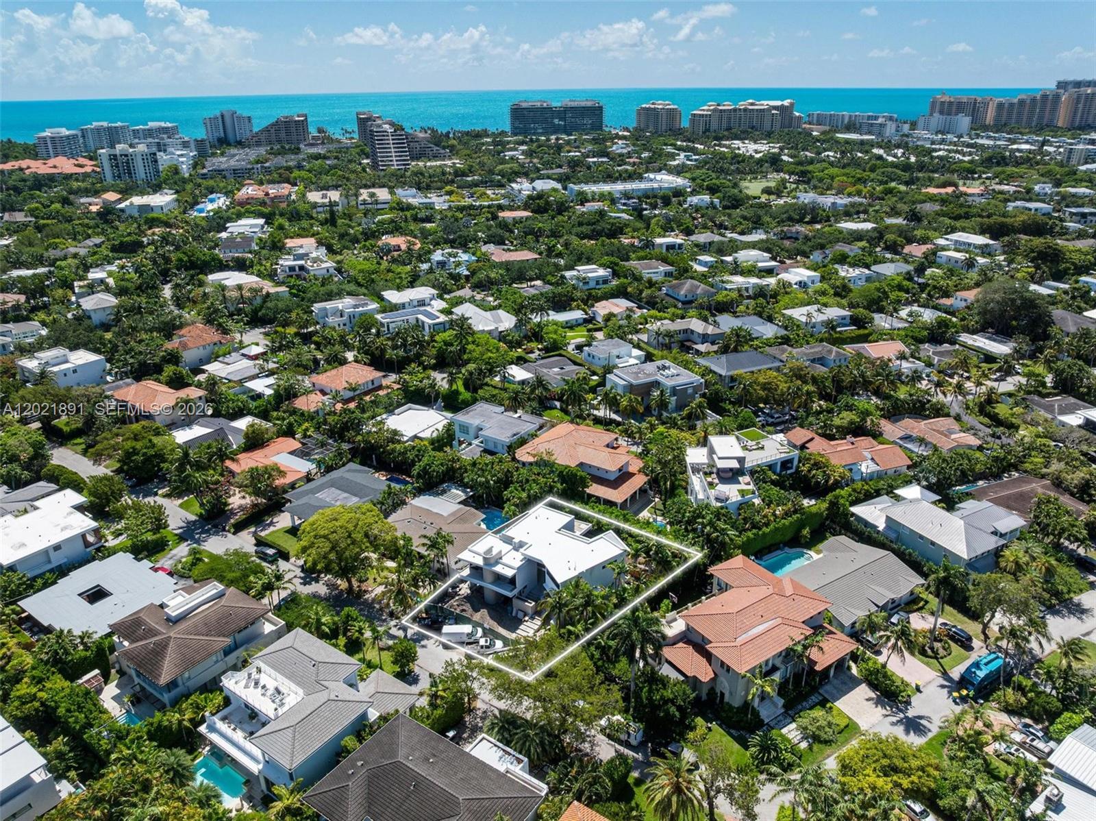 238 Buttonwood Dr, Key Biscayne FL 33149