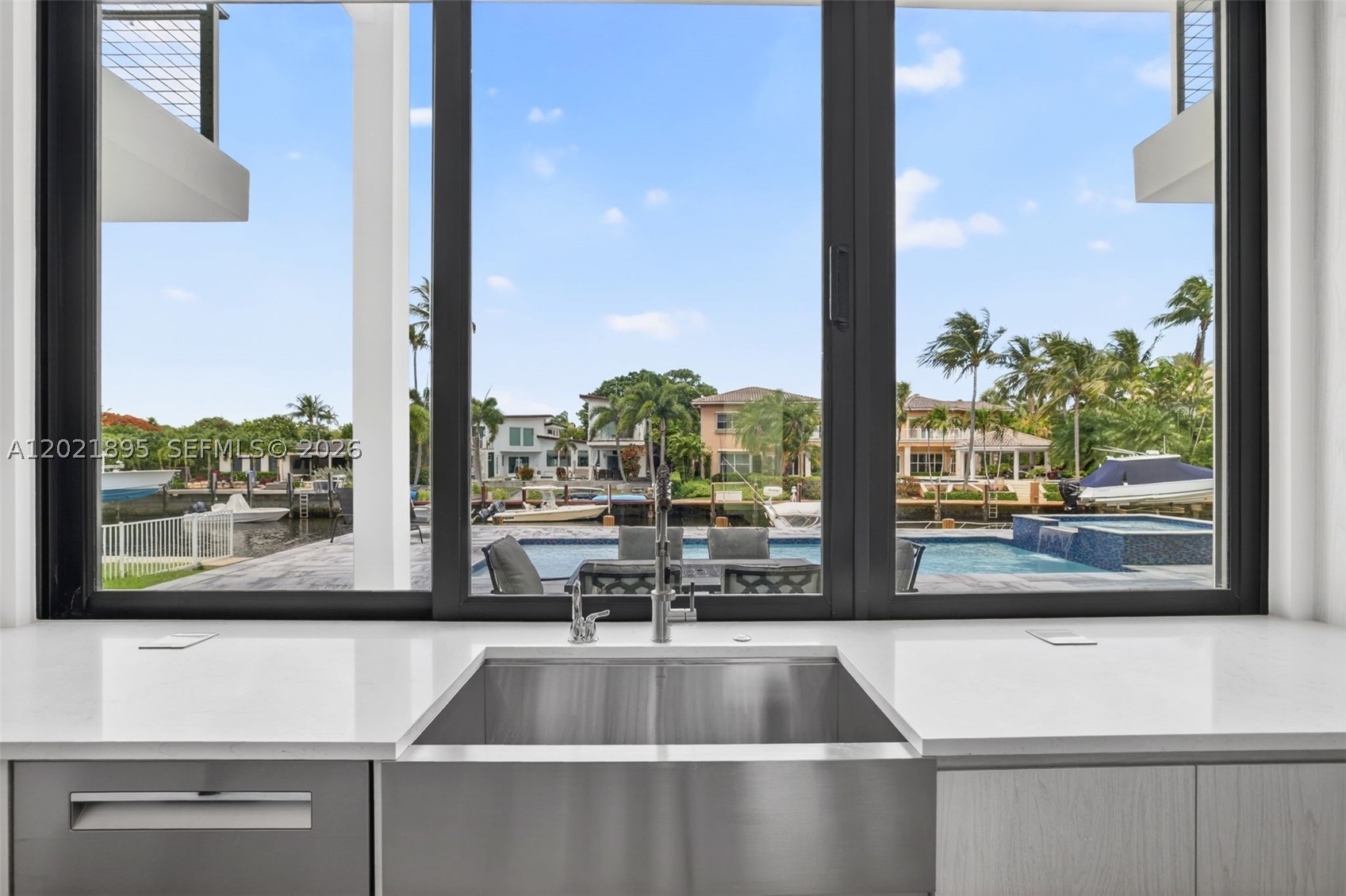 2751 NE 22nd Ct, Pompano Beach FL 33062
