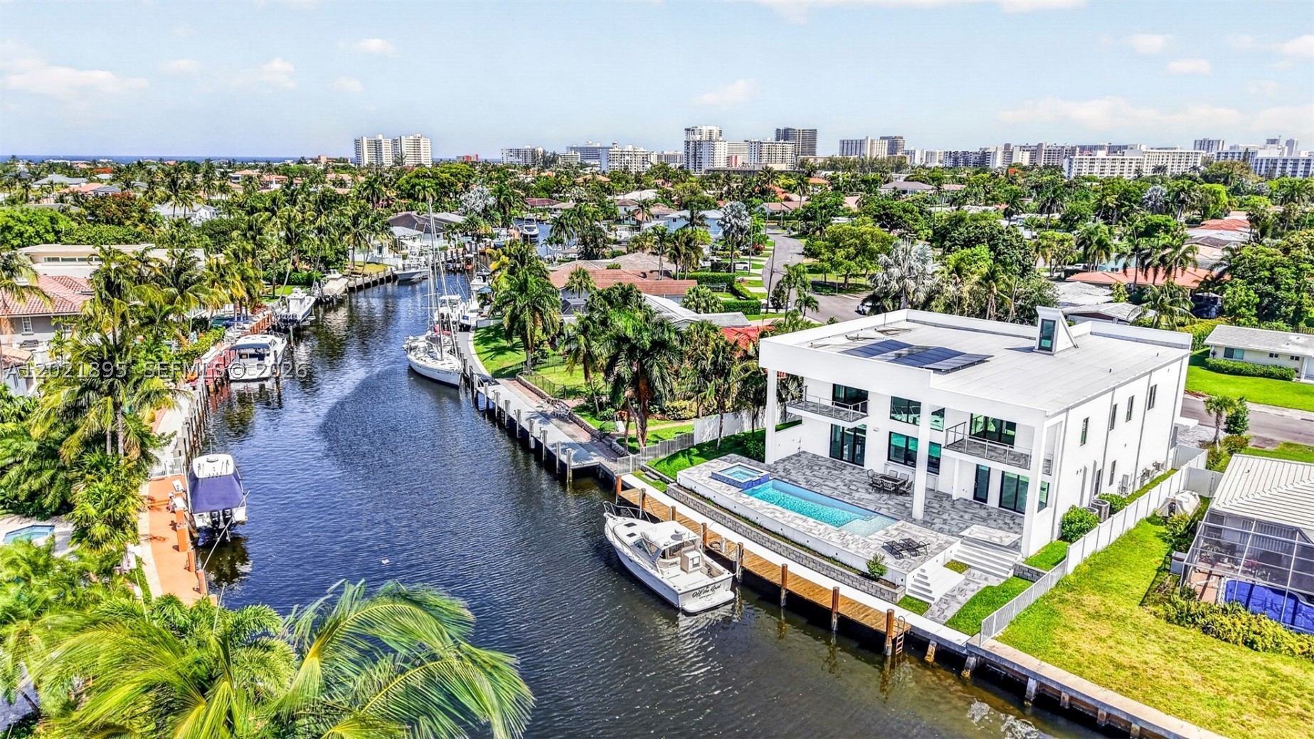 2751 NE 22nd Ct, Pompano Beach FL 33062