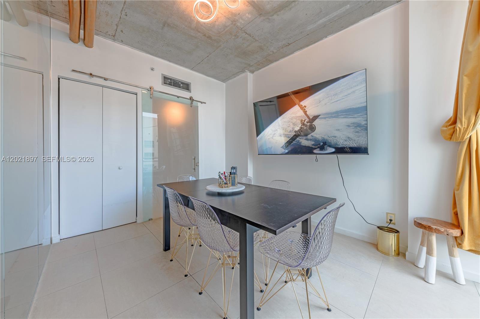 690 SW 1st Ct #2922, Miami FL 33130