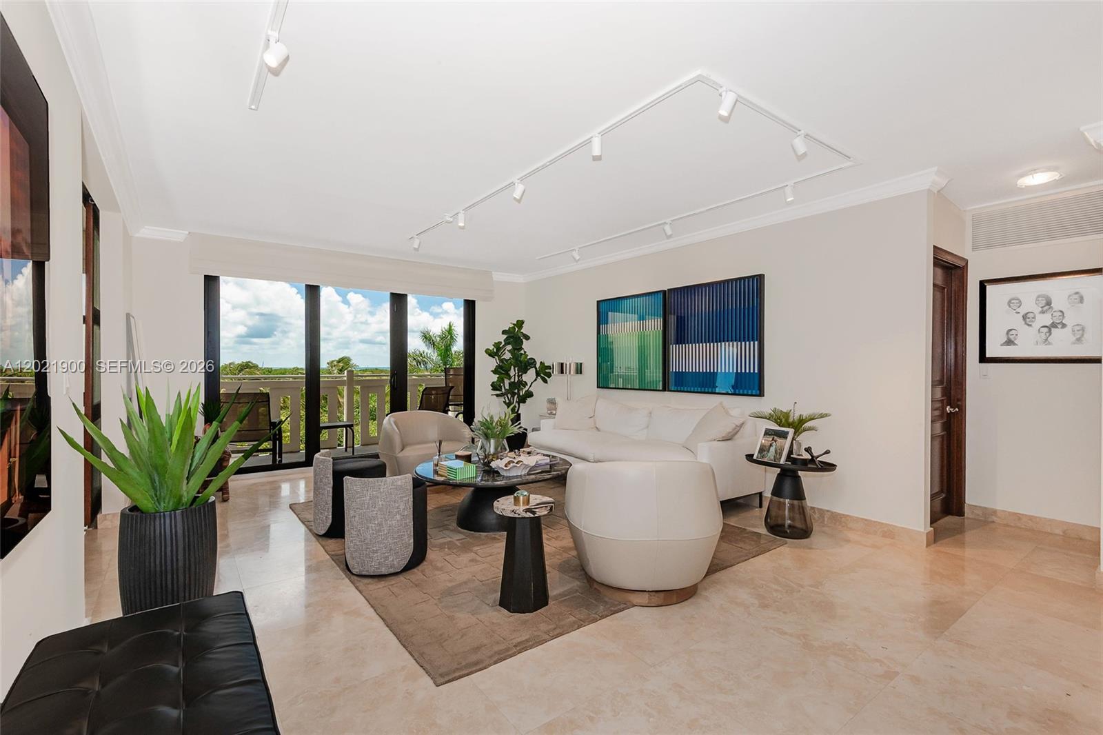 1121 Crandon Blvd #E405, Key Biscayne FL 33149