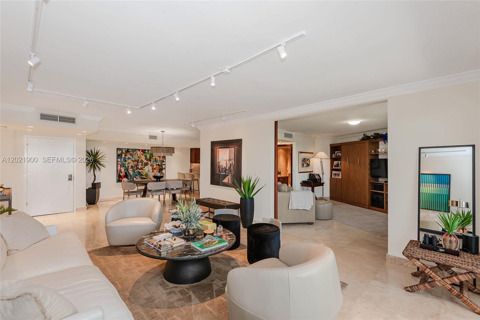 1121 Crandon Blvd #E405, Key Biscayne FL 33149