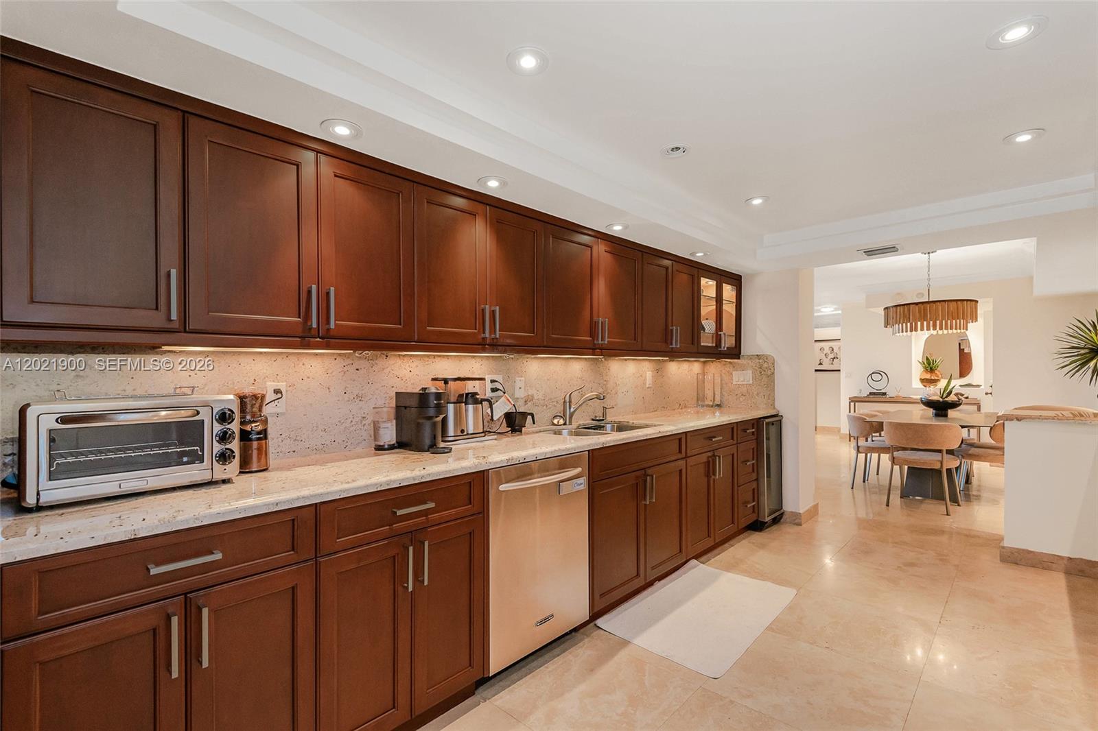 1121 Crandon Blvd #E405, Key Biscayne FL 33149