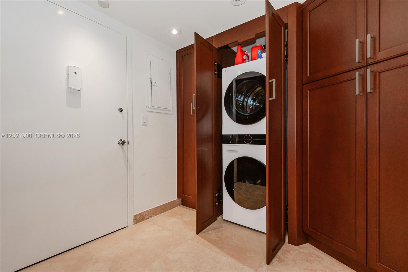 1121 Crandon Blvd #E405, Key Biscayne FL 33149