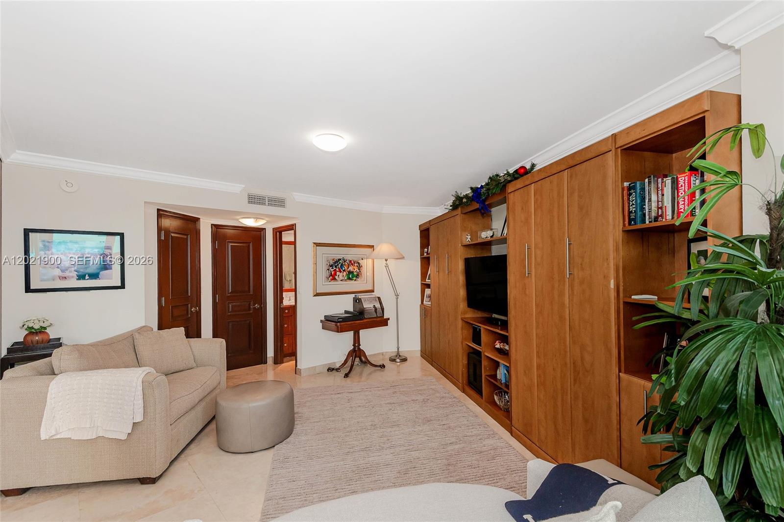 1121 Crandon Blvd #E405, Key Biscayne FL 33149