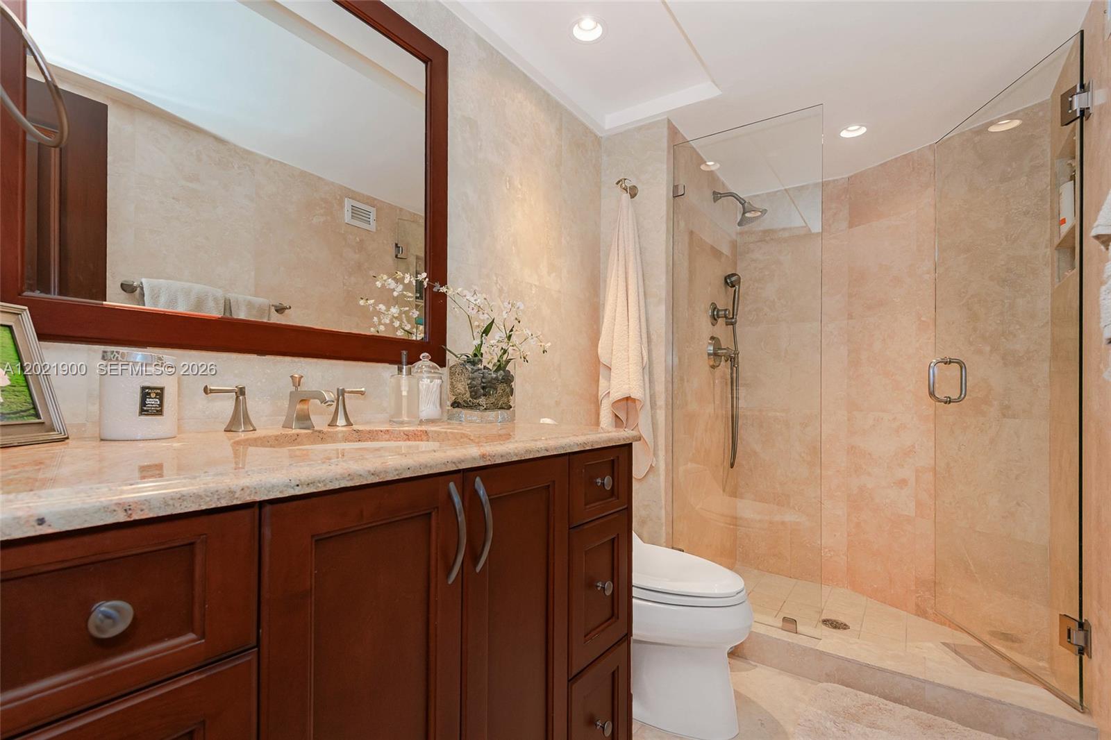 1121 Crandon Blvd #E405, Key Biscayne FL 33149