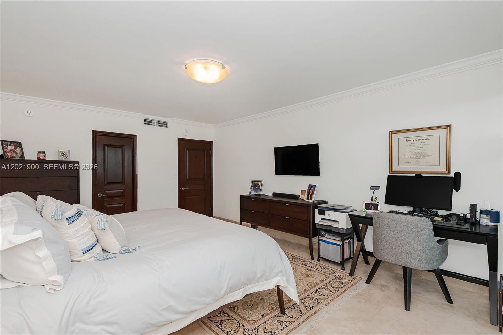 1121 Crandon Blvd #E405, Key Biscayne FL 33149