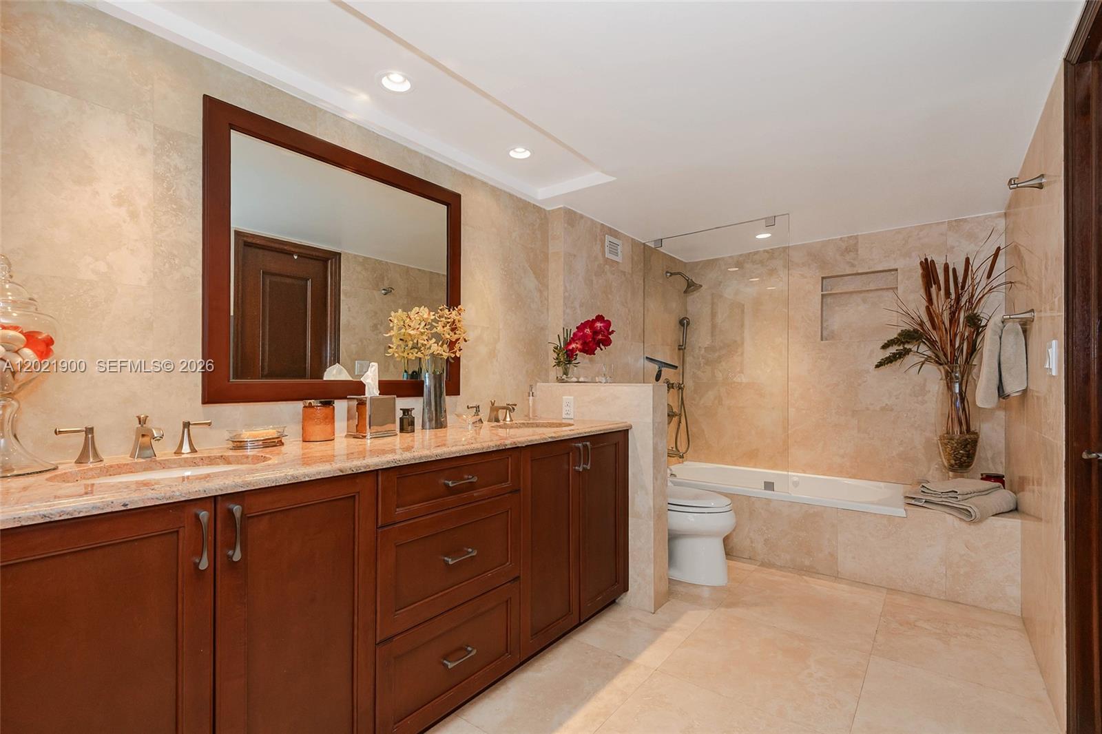 1121 Crandon Blvd #E405, Key Biscayne FL 33149