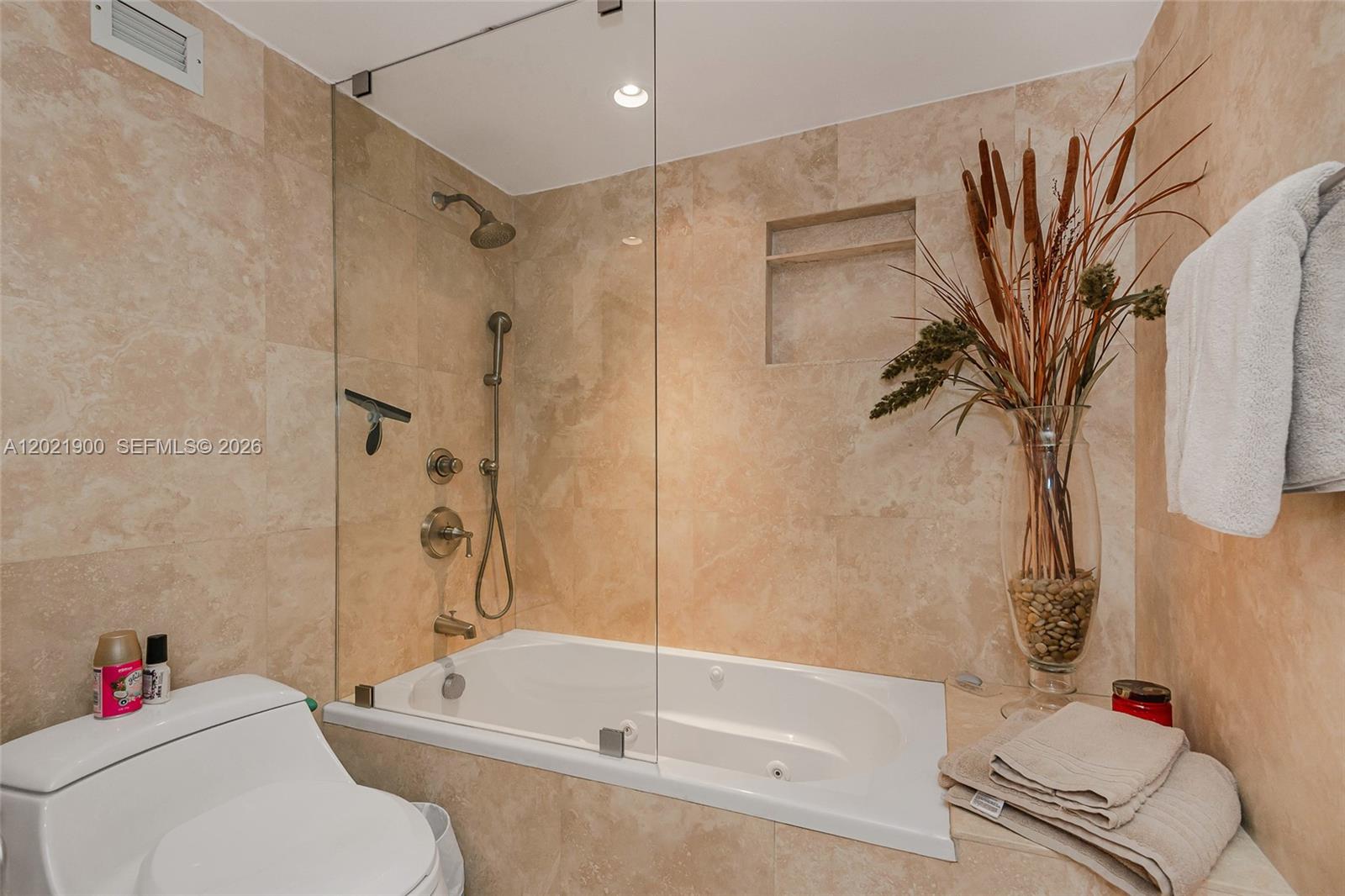 1121 Crandon Blvd #E405, Key Biscayne FL 33149