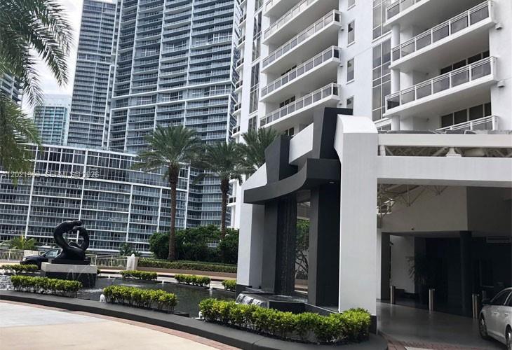 901 Brickell Key Blvd #3307, Miami FL 33131
