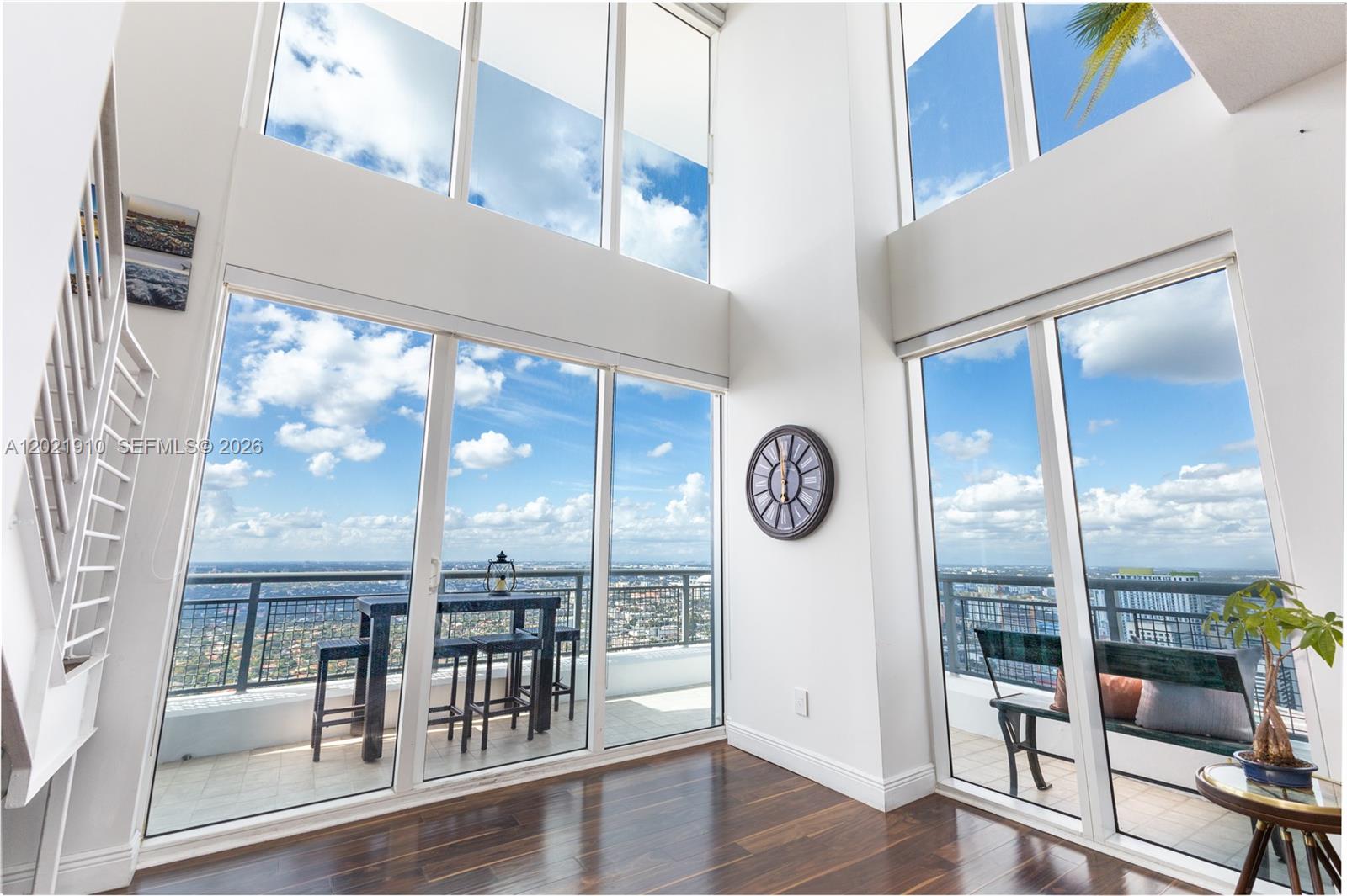60 SW 13th St #4613, Miami FL 33130