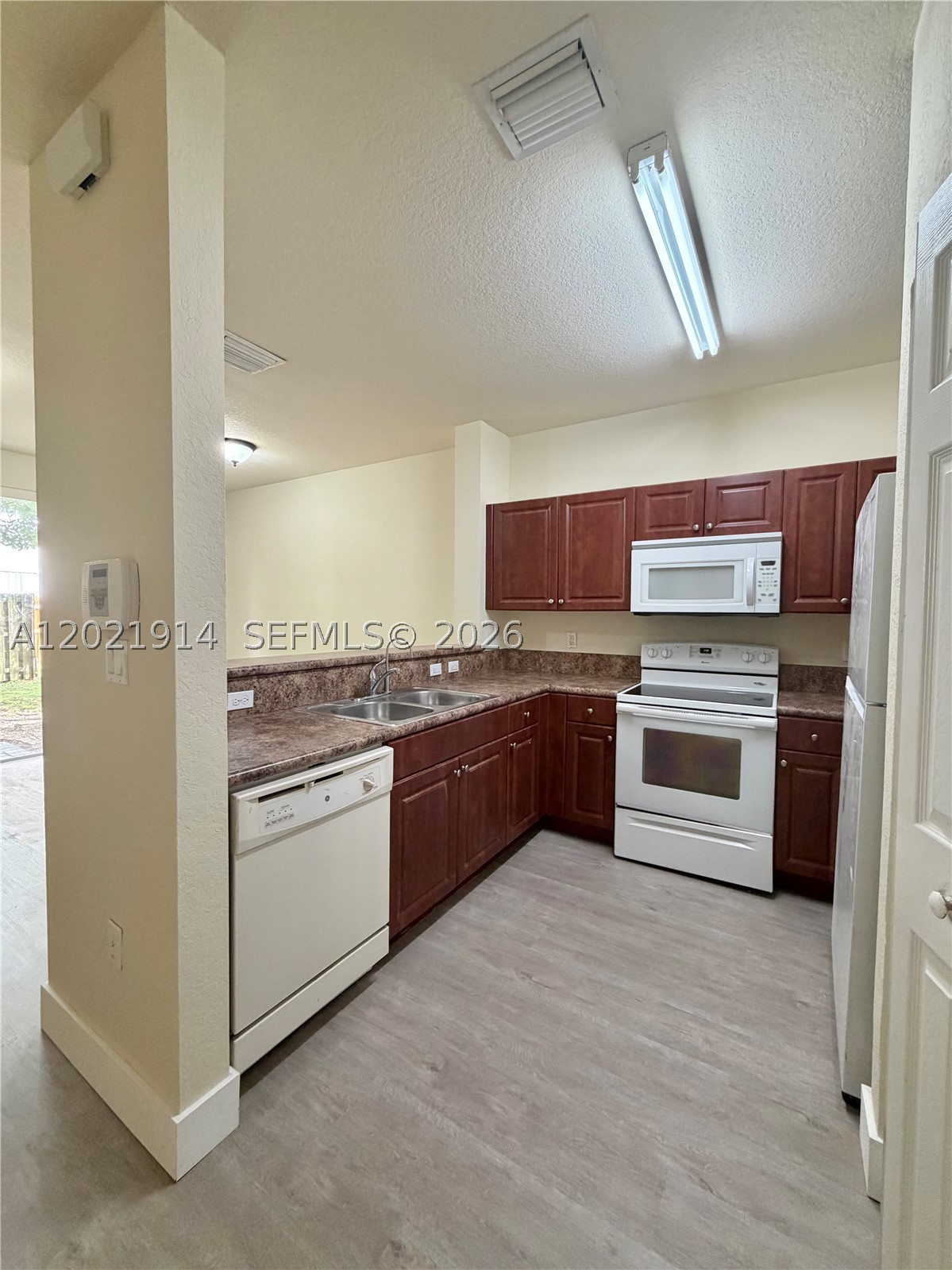 2885 SE 1st Dr #1, Homestead FL 33033