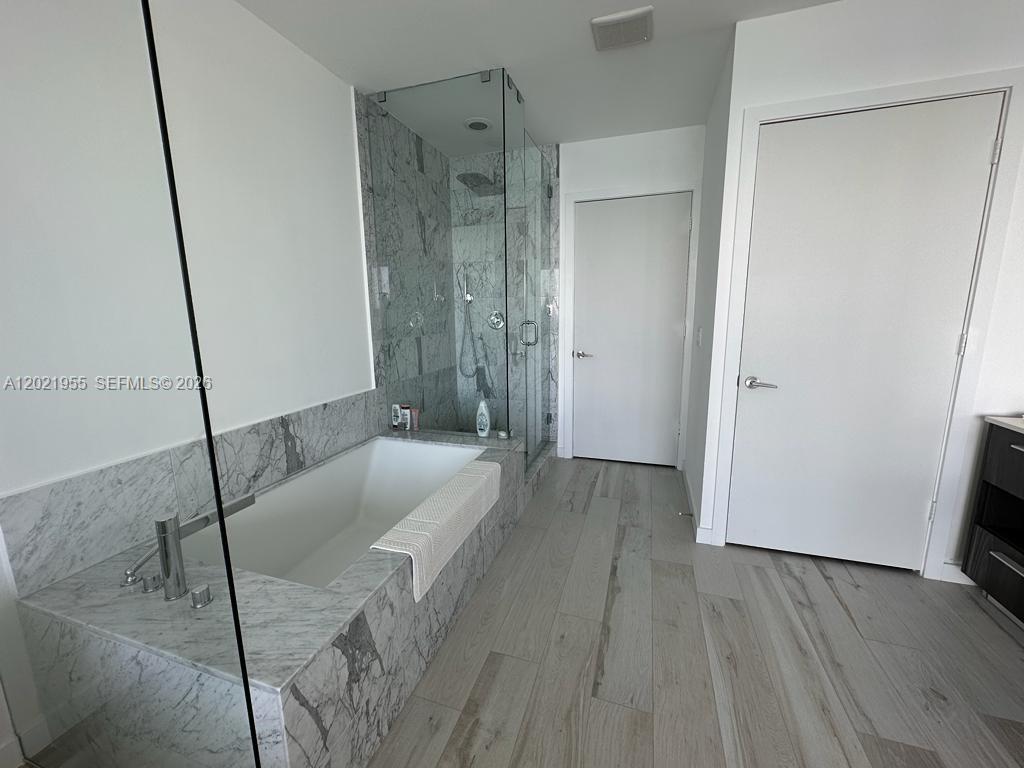 480 NE 31st St #1902, Miami FL 33137
