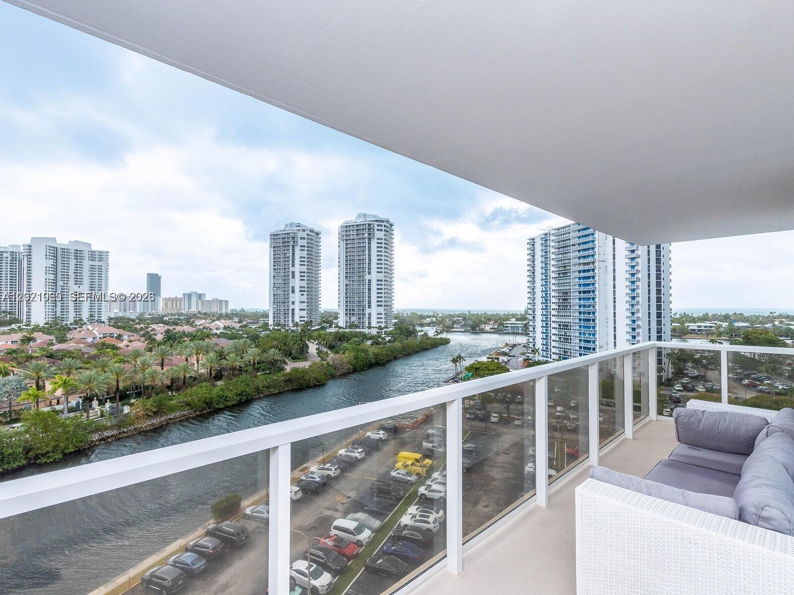 3701 N Country Club Dr #1002, Aventura FL 33180
