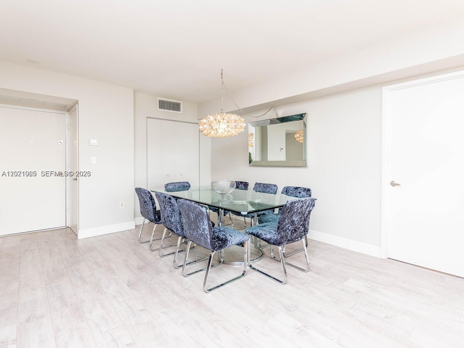 3701 N Country Club Dr #1002, Aventura FL 33180