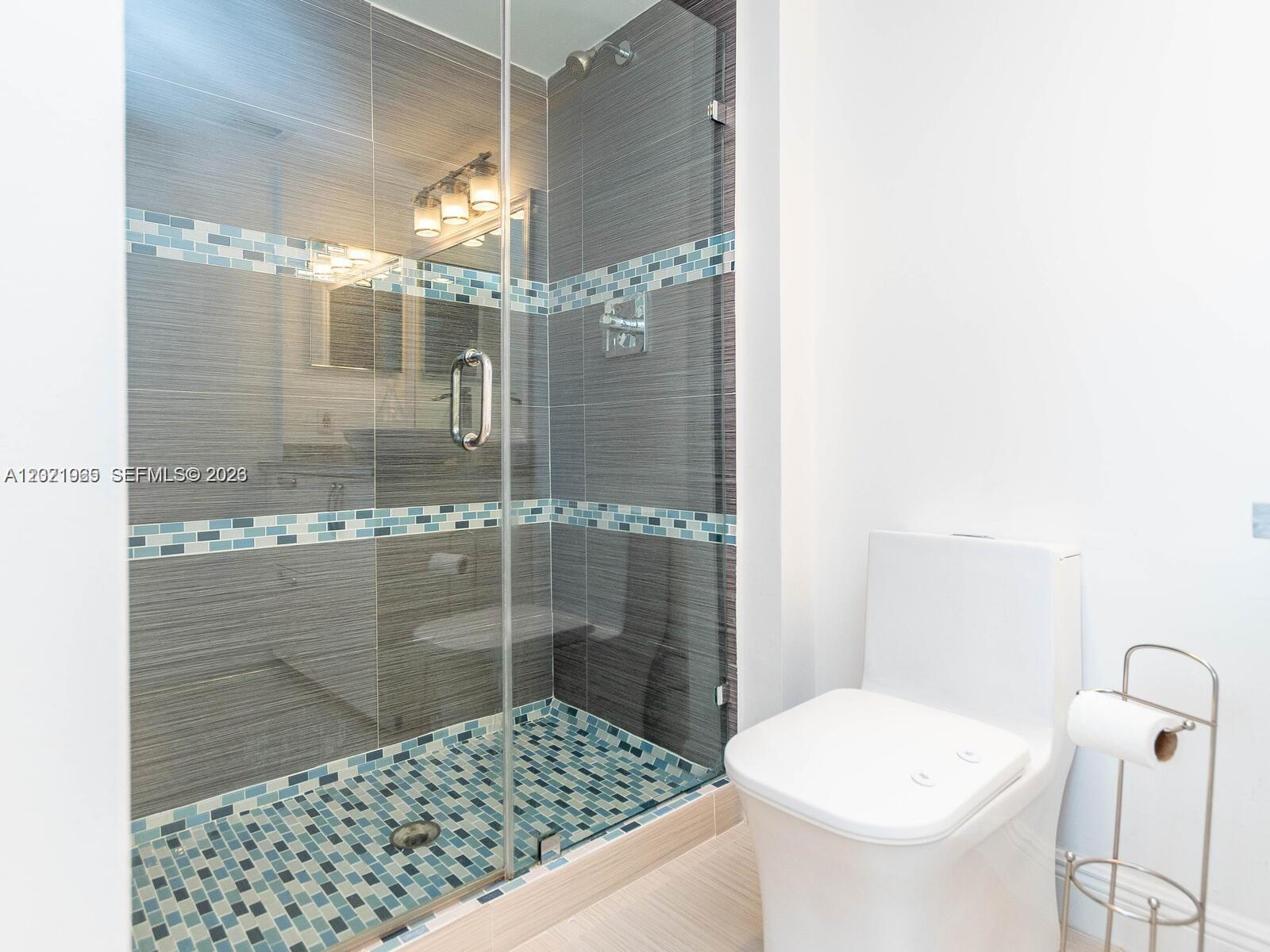 3701 N Country Club Dr #1002, Aventura FL 33180