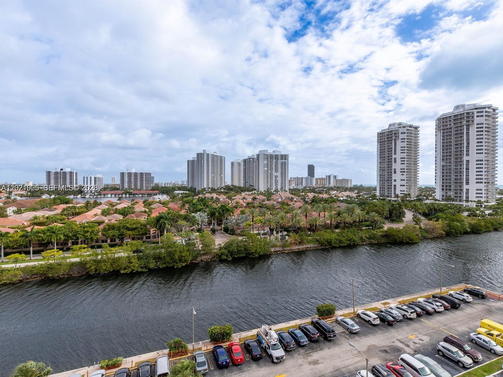 3701 N Country Club Dr #1002, Aventura FL 33180