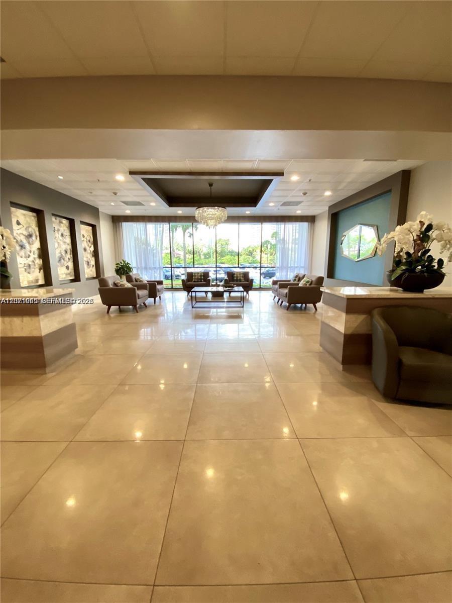 3701 N Country Club Dr #1002, Aventura FL 33180