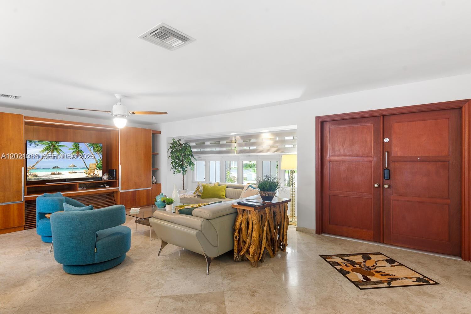 4101 Bayview Dr, Fort Lauderdale FL 33308