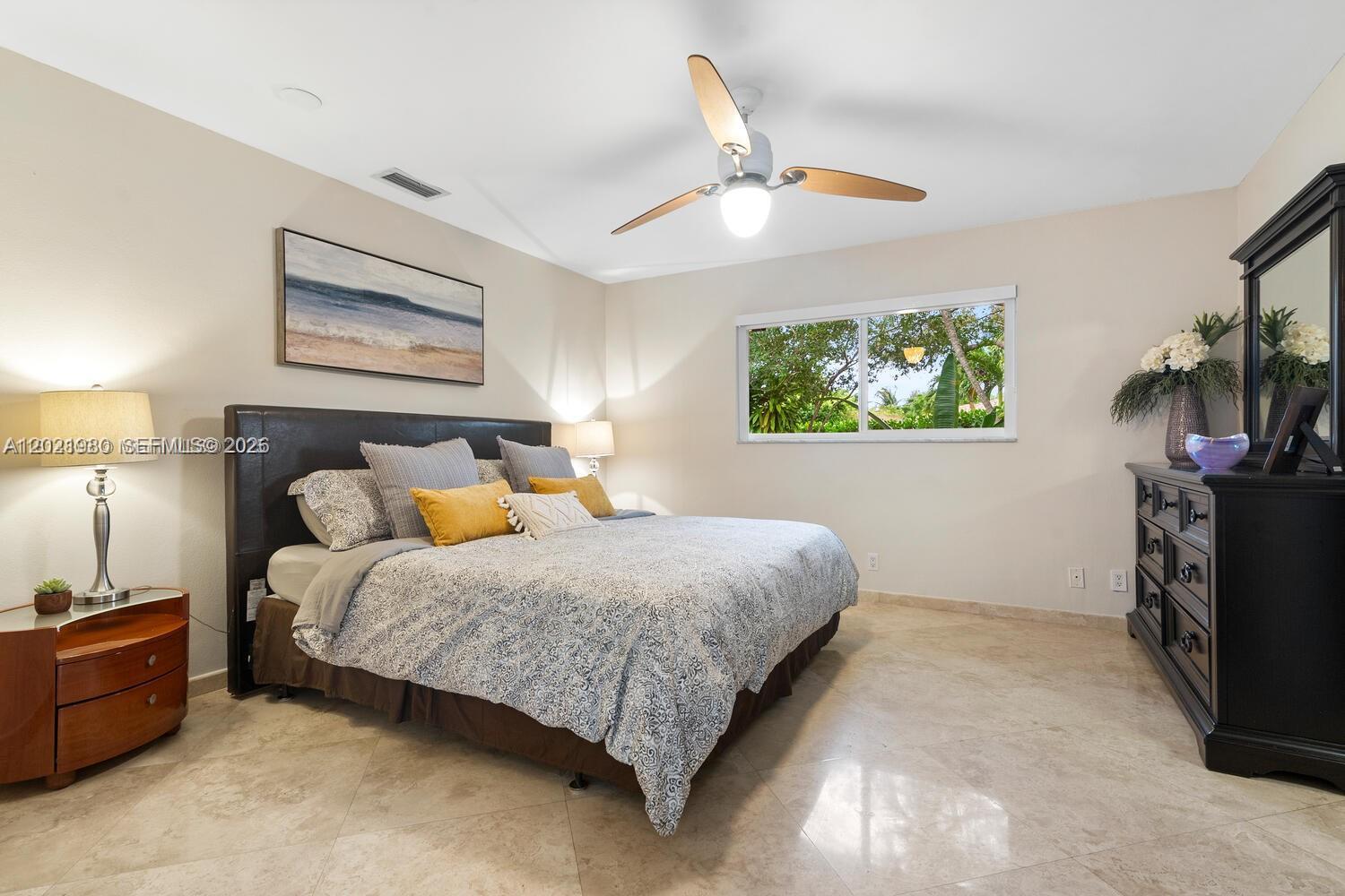 4101 Bayview Dr, Fort Lauderdale FL 33308