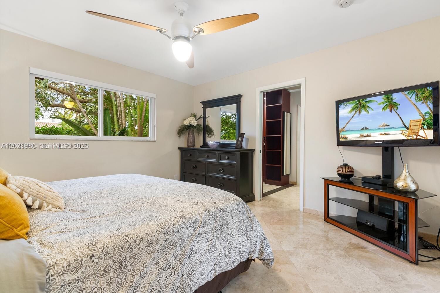 4101 Bayview Dr, Fort Lauderdale FL 33308