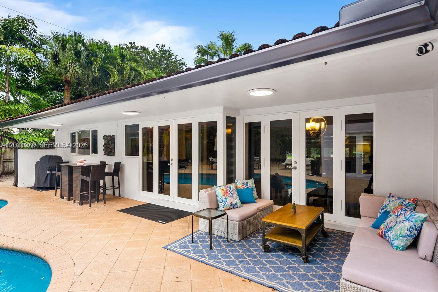 4101 Bayview Dr, Fort Lauderdale FL 33308