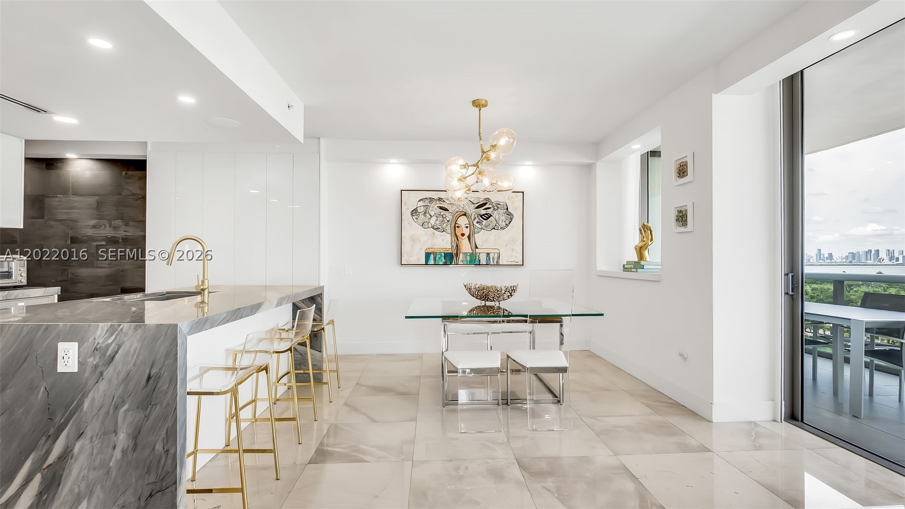 5875 Collins Ave #1807, Miami Beach FL 33140