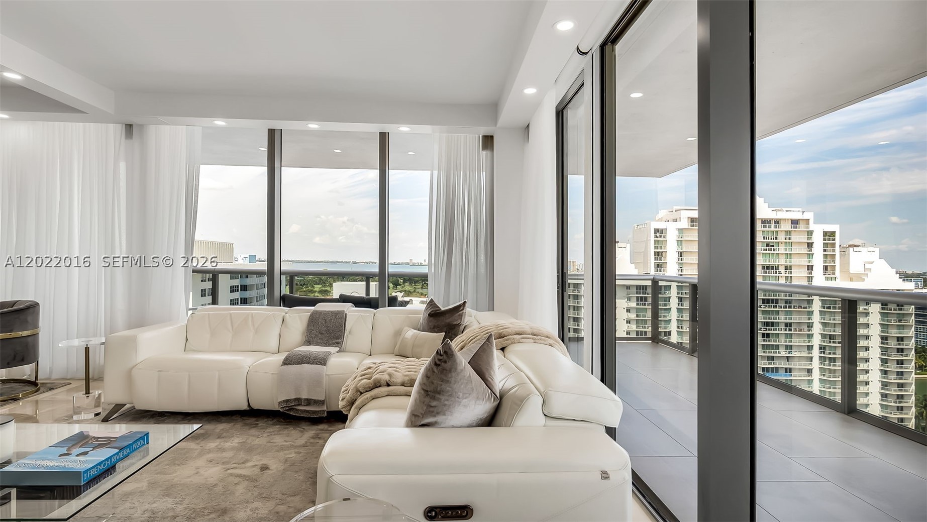 5875 Collins Ave #1807, Miami Beach FL 33140