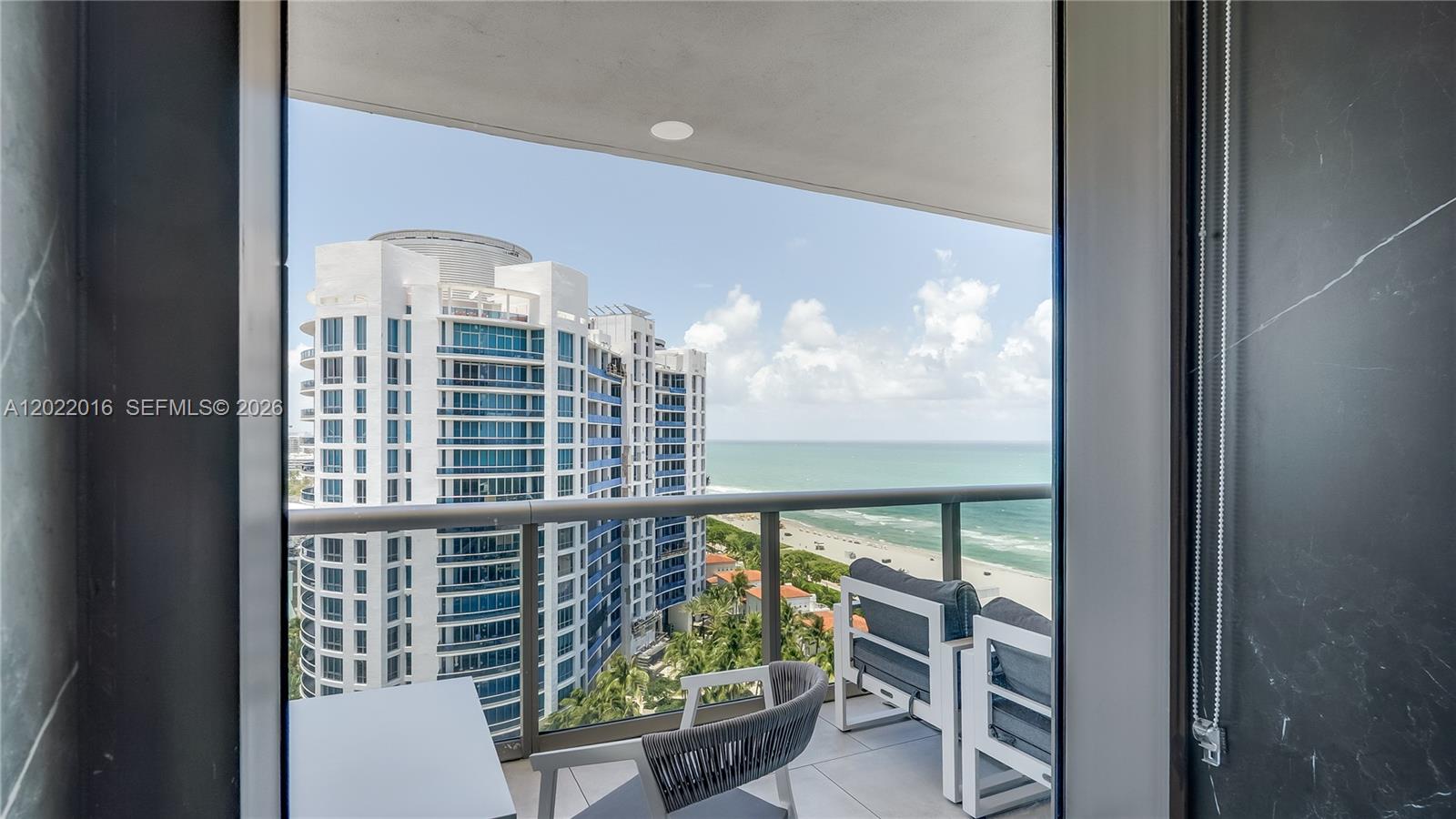 5875 Collins Ave #1807, Miami Beach FL 33140