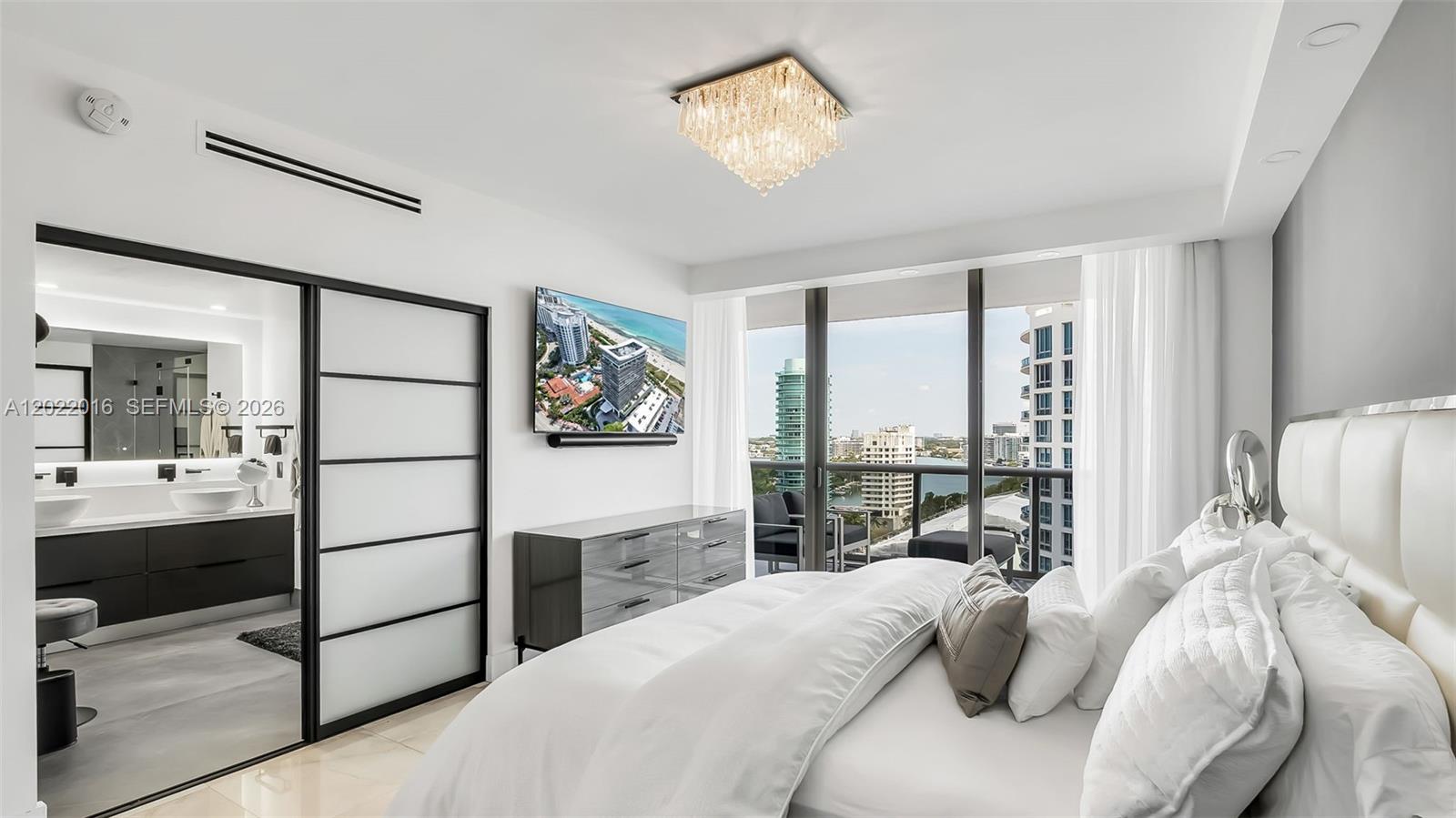 5875 Collins Ave #1807, Miami Beach FL 33140