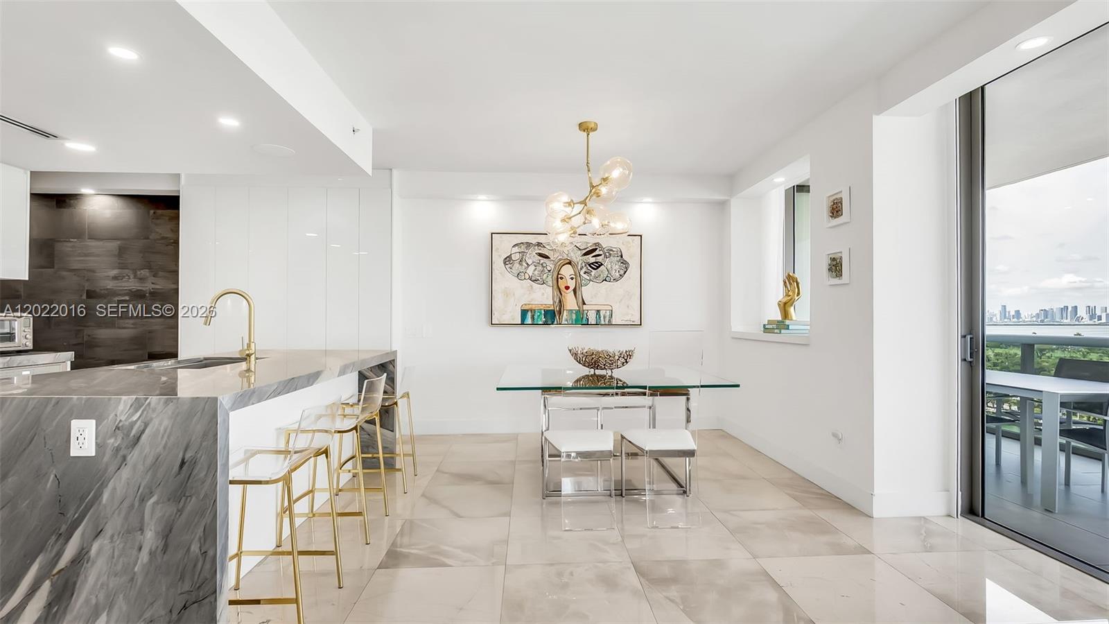 5875 Collins Ave #1807, Miami Beach FL 33140