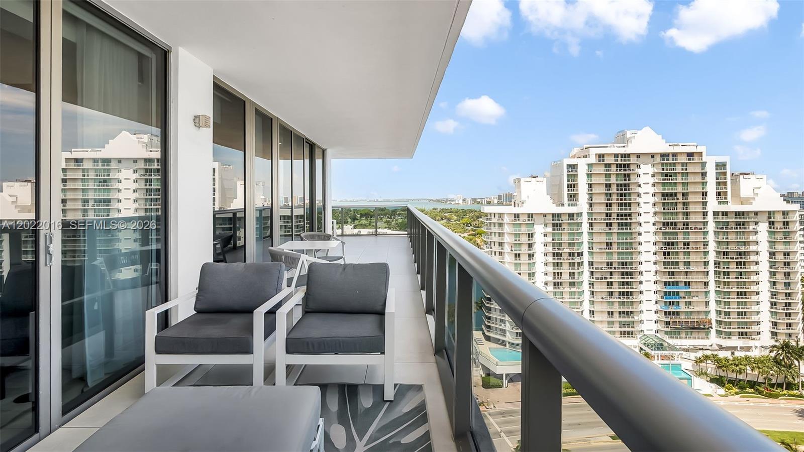 5875 Collins Ave #1807, Miami Beach FL 33140
