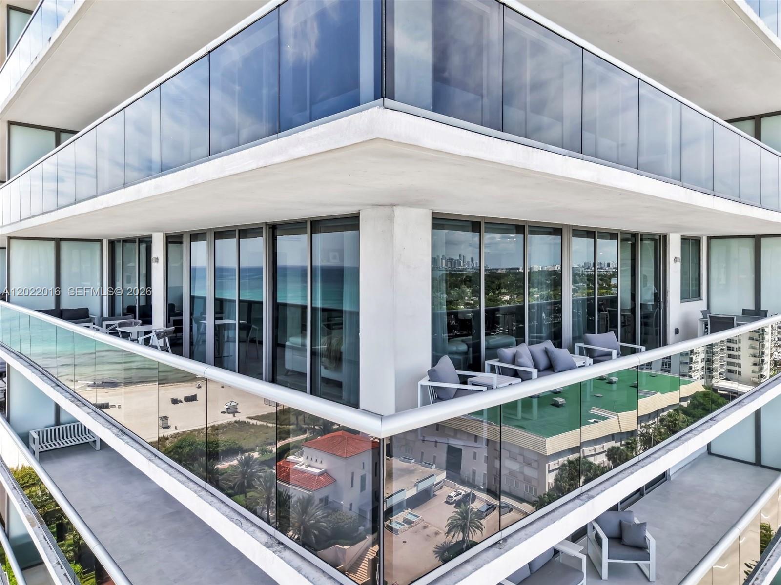 5875 Collins Ave #1807, Miami Beach FL 33140