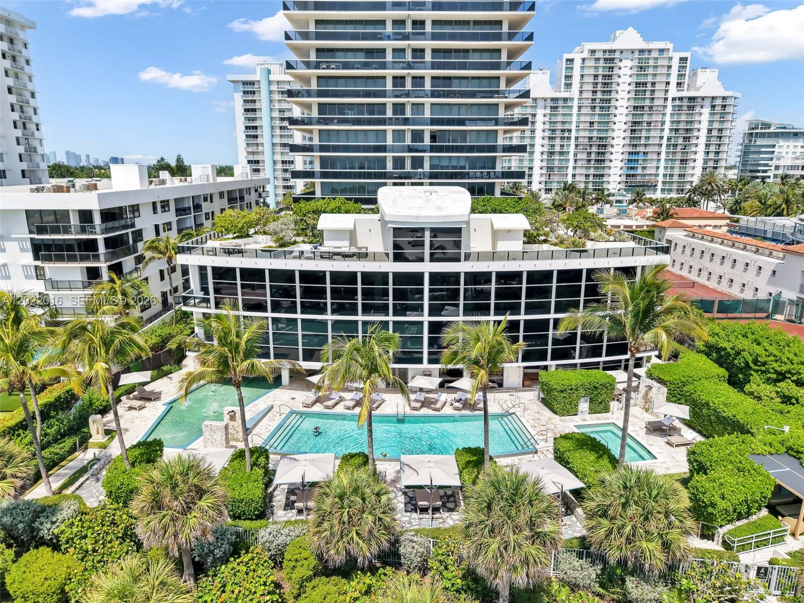 5875 Collins Ave #1807, Miami Beach FL 33140