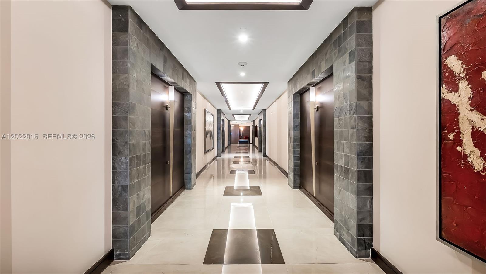 5875 Collins Ave #1807, Miami Beach FL 33140