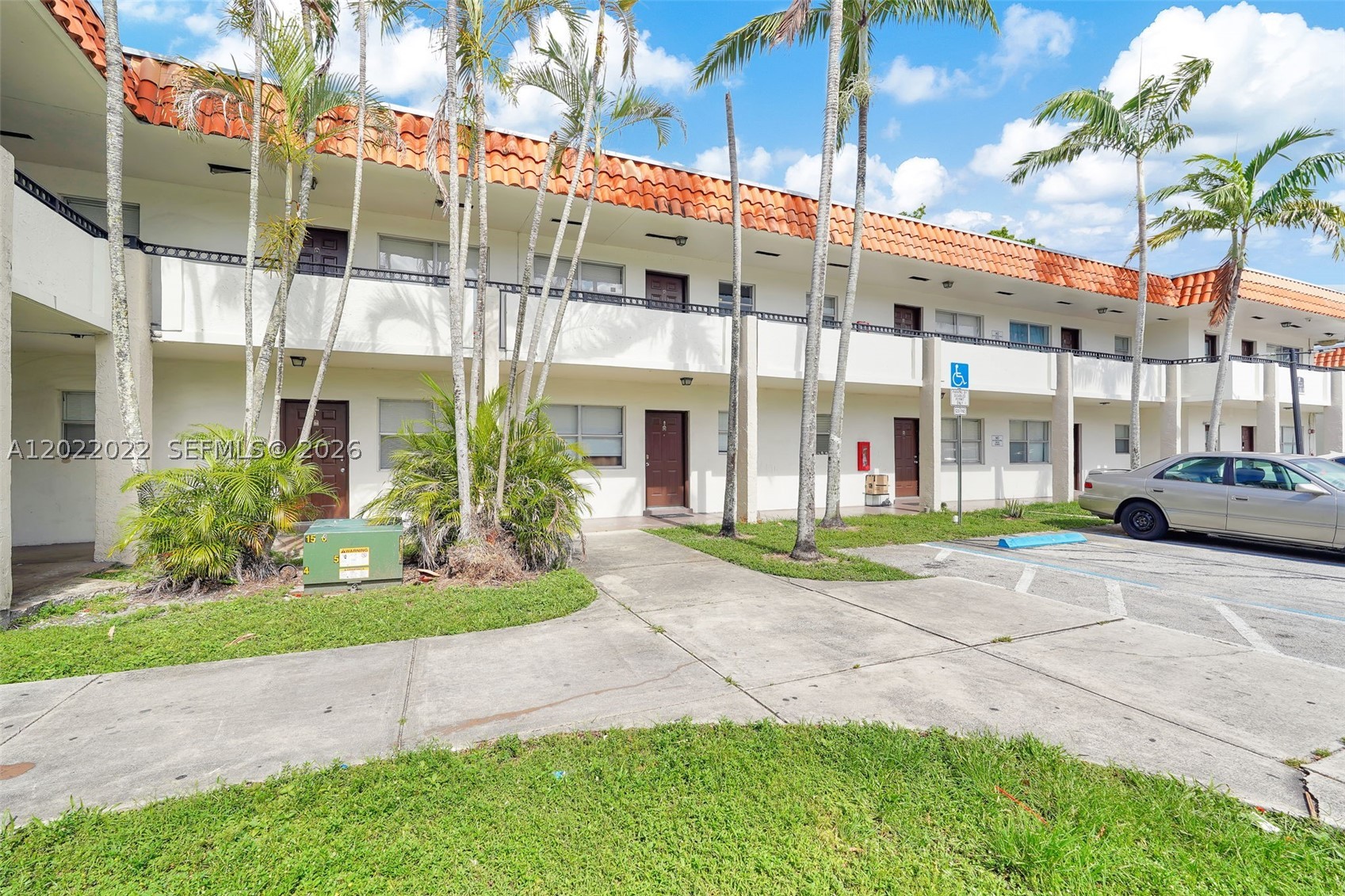 400 NW 65th Ave #213, Margate FL 33063