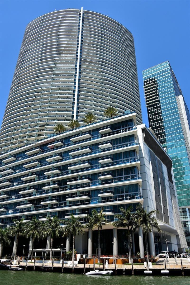 200 Biscayne Boulevard Way #3911, Miami FL 33131