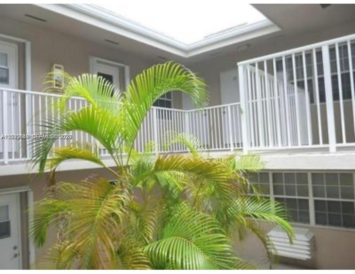 6565 Santona St #B12A, Coral Gables FL 33146