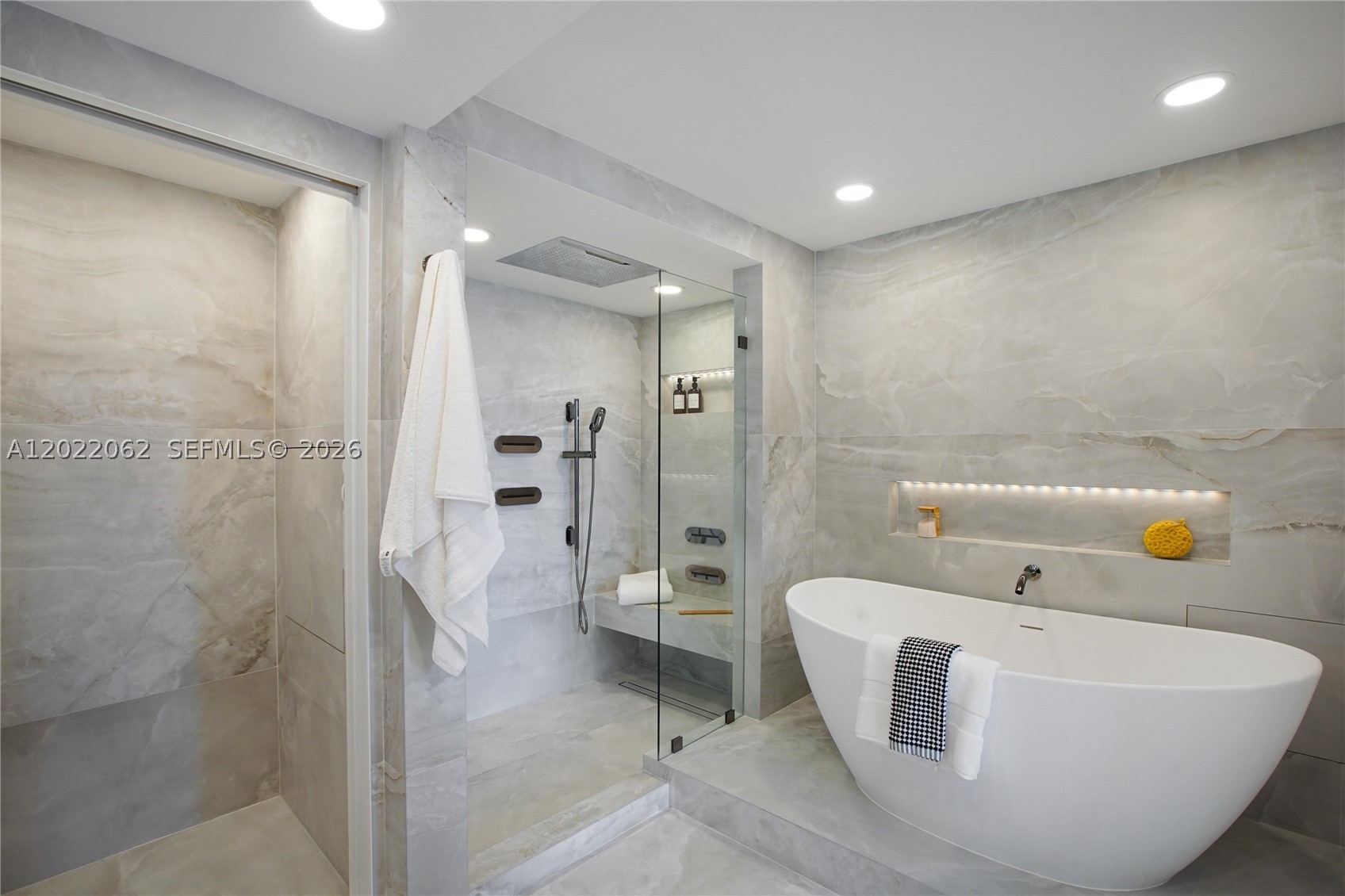 9 Island Ave #T2, Miami Beach FL 33139