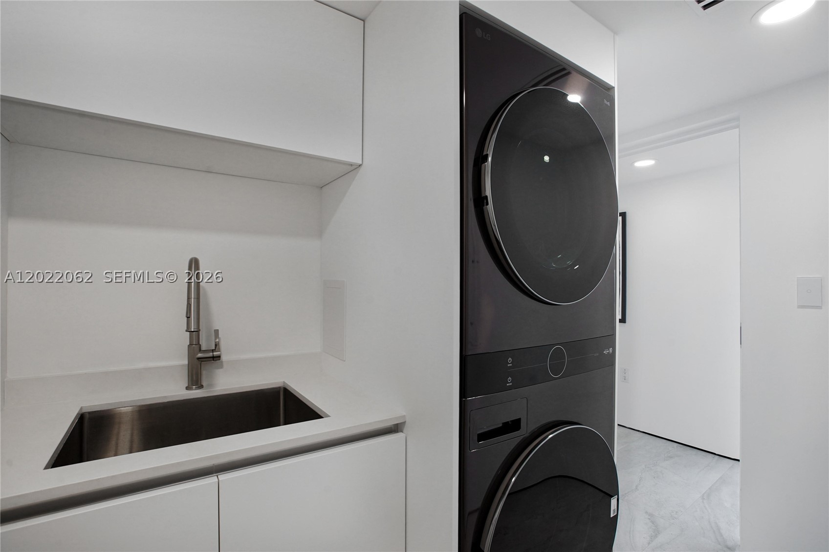 9 Island Ave #T2, Miami Beach FL 33139
