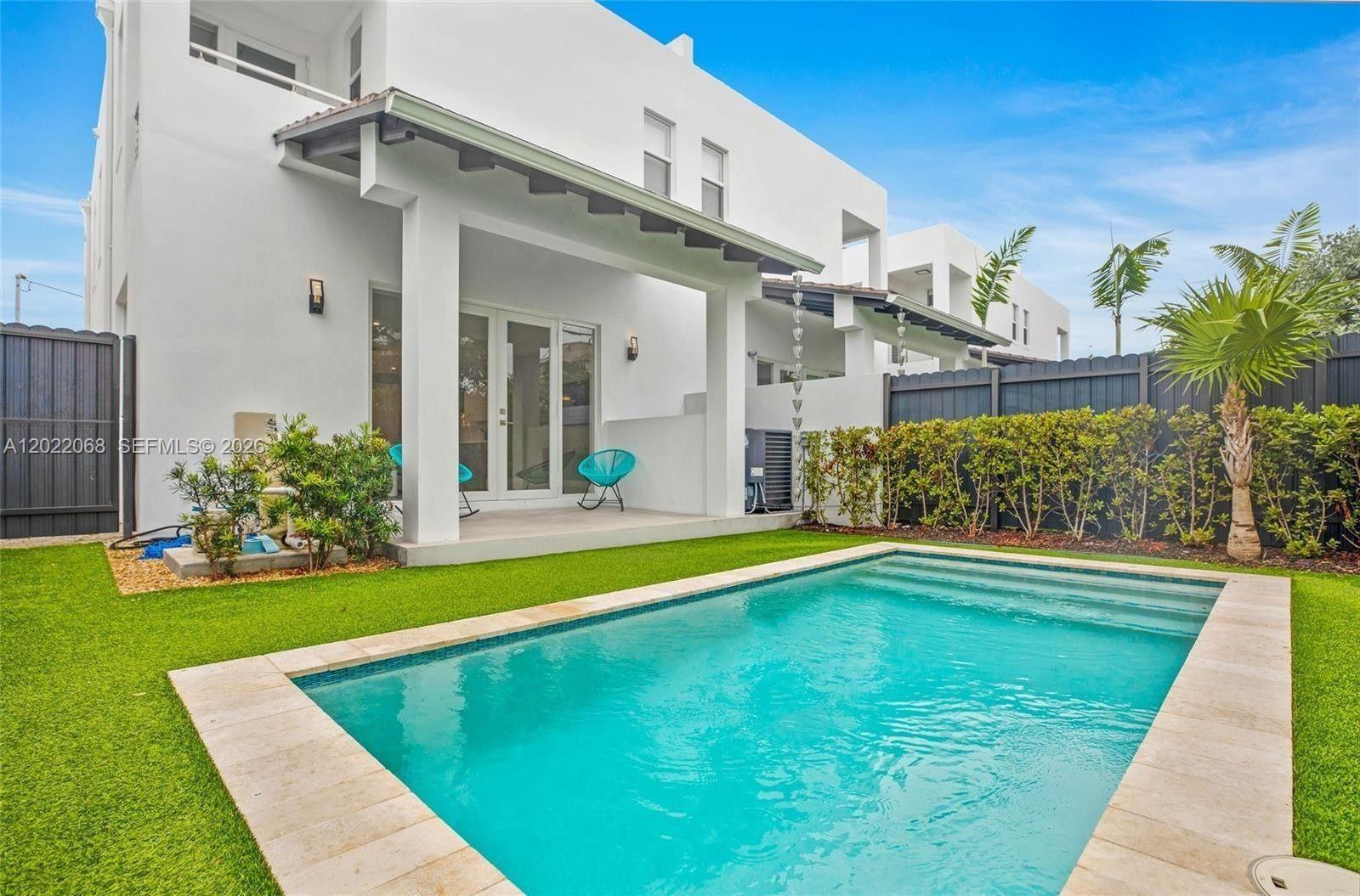 3657 SW 26th St, Miami FL 33133